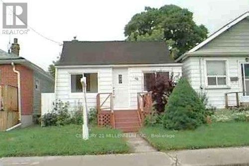 56 Beechwood Avenue, Toronto (Rockcliffe-Smythe), ON, M6N4T3 | Card Image