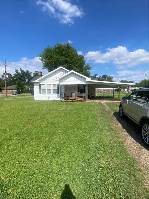 218 North St, Mangham, LA, 71259-5024 | Card Image