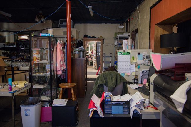 Back office area | Image 28