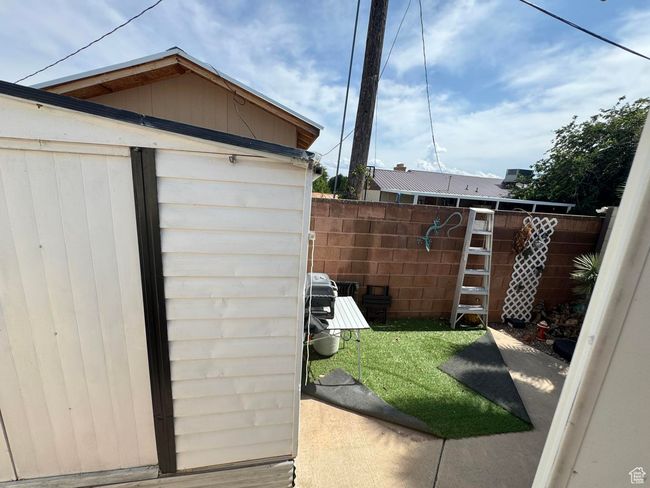 View of yard | Image 22