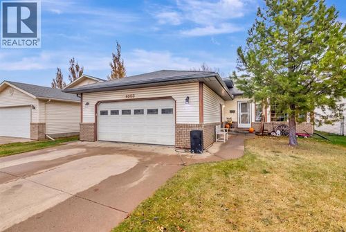 4003 59 Avenue Close, Lloydminster, AB, T9V2R9 | Card Image