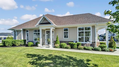 227 Belmont Cir, Yaphank, NY, 11980-2066 | Card Image