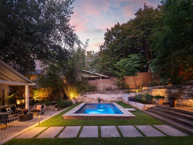 1005 E Riverside Dr, House other with 3 bedrooms, 3 bathrooms and 3 parking in Austin TX | Image 4