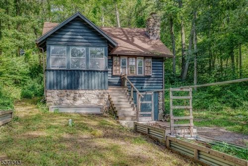 114 Pocantecs Rd, Highland Lakes, NJ, 07422-1835 | Card Image