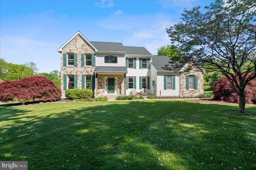 7 Chimney Hill Dr, Lambertville, NJ, 08530-2628 | Card Image