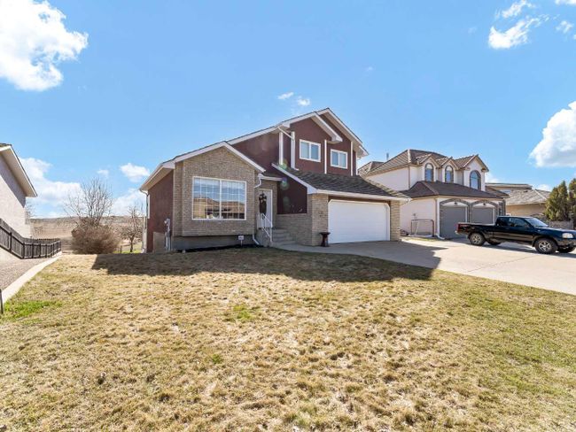 58 Taylor Crescent Se, Home with 4 bedrooms, 3 bathrooms and 4 parking in Medicine Hat AB | Image 3