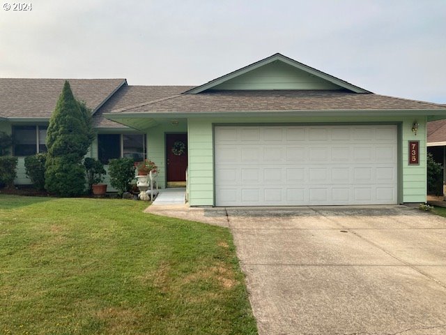 Benjamin Ave, Cottage Grove, OR 97424