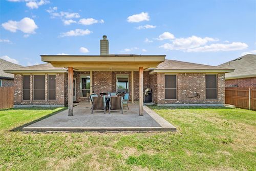 9116 Arlene Dr, White Settlement, TX, 76108-7054 | Card Image