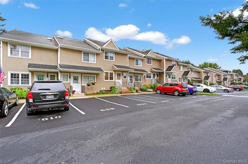 608 Covington Green Ln, Patterson, NY, 12563-2417 | Card Image