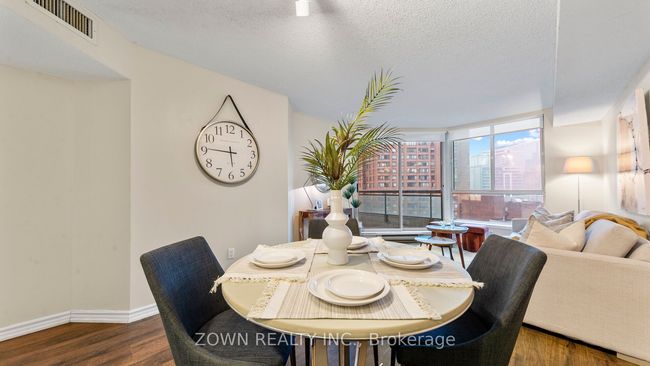 711 - 38 Elm St, Condo with 2 bedrooms, 2 bathrooms and null parking in Toronto ON | Image 15