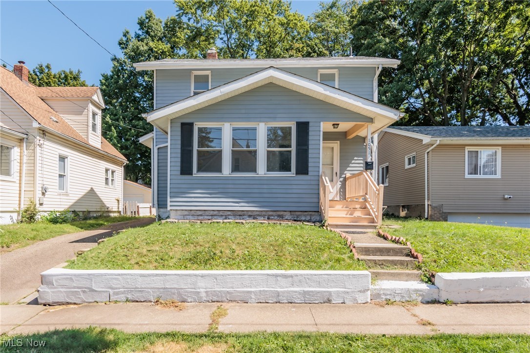 Sawyer Ave, Akron, OH 44310