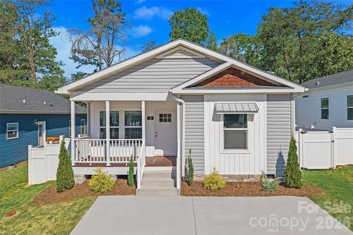 123 Bellamy Rd, Asheville, NC, 28806-0556 | Card Image