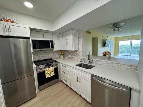 apt-808-3150 N Palm Aire Dr, Pompano Beach, FL, 33069-5200 | Card Image