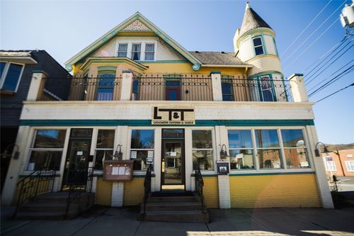 139 W Main St, Ligonier, PA, 15658-1212 | Card Image