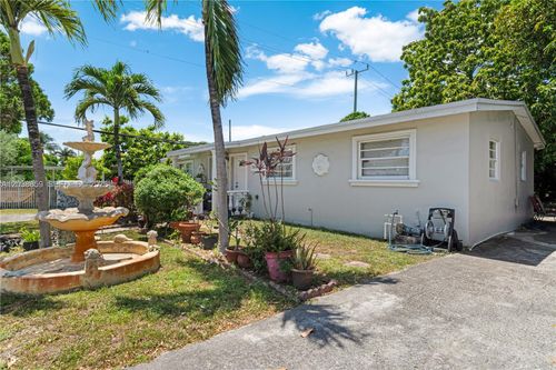 3035 Nw 83rd St, Miami, FL, 33147-4041 | Card Image