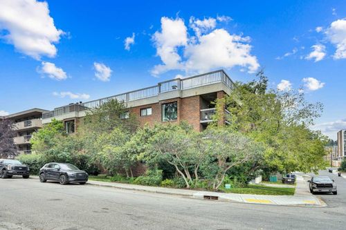 105-2401 16 Street Sw, Calgary, AB, T2T4G1 | Card Image