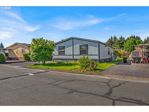 8261 Se Iris St, Milwaukie, OR, 97267-5386 | Card Image