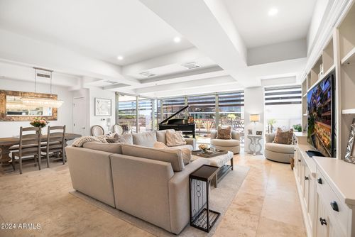 4011-7117 E Rancho Vista Dr, Scottsdale, AZ, 85251-1348 | Card Image