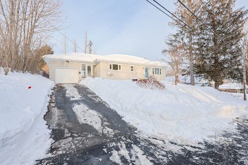 86 Old Sturbridge Rd, Southbridge, MA, 01550-1151 | Card Image