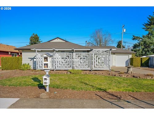 13705 Ne Sacramento St, Portland, OR, 97230 | Card Image