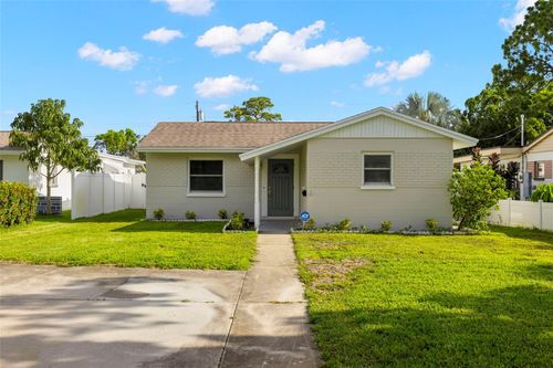 729 Lynndale St N, SAINT PETERSBURG, FL, 33703-1240 | Card Image