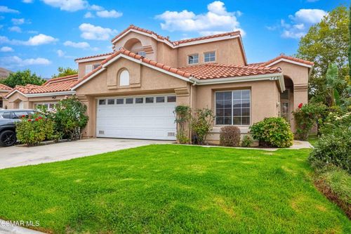 140 Symphony Ln, Oak Park, CA, 91377-5585 | Card Image