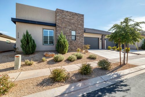 1174 W Graham Dr, St George, UT, 84790-2177 | Card Image