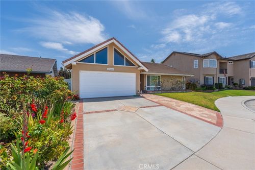 17482 Bellport Cir, Huntington Beach, CA, 92649 | Card Image