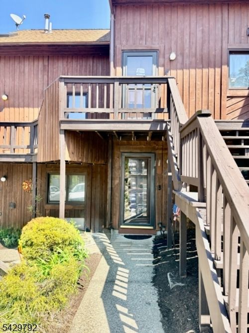 5-2 Jackson Hole, Vernon, NJ, 07462-6501 | Card Image