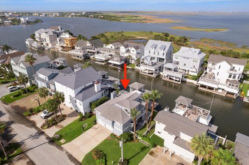 3411 Petite Cir, Galveston, TX, 77554 | Card Image