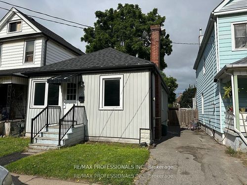 upper-167.5 Grosvenor Ave N, Hamilton, ON, L8L7S7 | Card Image