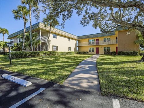 103-36 Vista Gardens Trl, Vero Beach, FL, 32962-1800 | Card Image