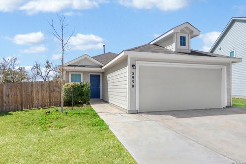 5950 Lady Ln, San Antonio, TX, 78242-1142 | Card Image