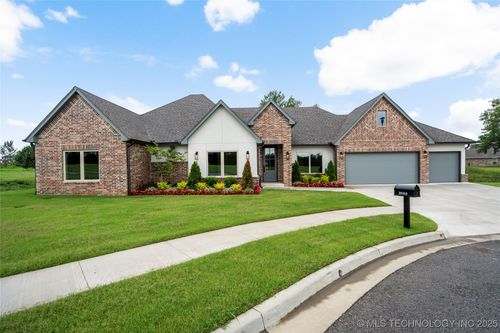 2048 E 128th Pl S, Jenks, OK, 74037-4465 | Card Image