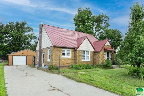 1400 11th St, Onawa, IA, 51040-1710 | Card Image
