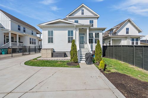 1510 E Stewarts Ln, Nashville, TN, 37218-2508 | Card Image
