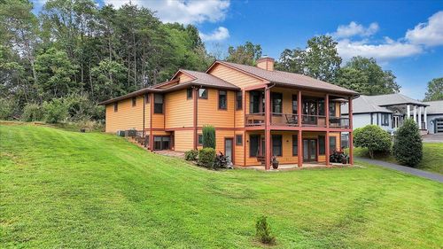 209 Park Shores Cir, Moneta, VA, 24121-2034 | Card Image