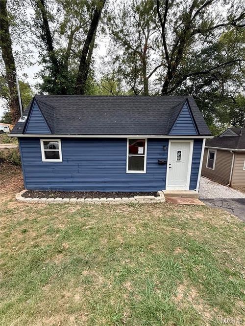 3317 Royalton Ave, Saint Louis, MO, 63114-2837 | Card Image