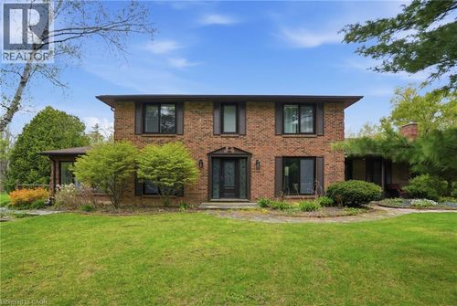 3918 Maddaugh Rd, Puslinch, ON, N0B2J0 | Card Image