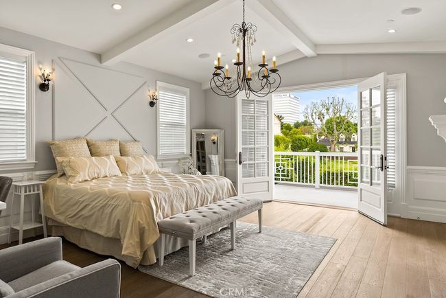 4753 Noble Ave, House other with 6 bedrooms, 6 bathrooms and 2 parking in Sherman Oaks CA | Image 59