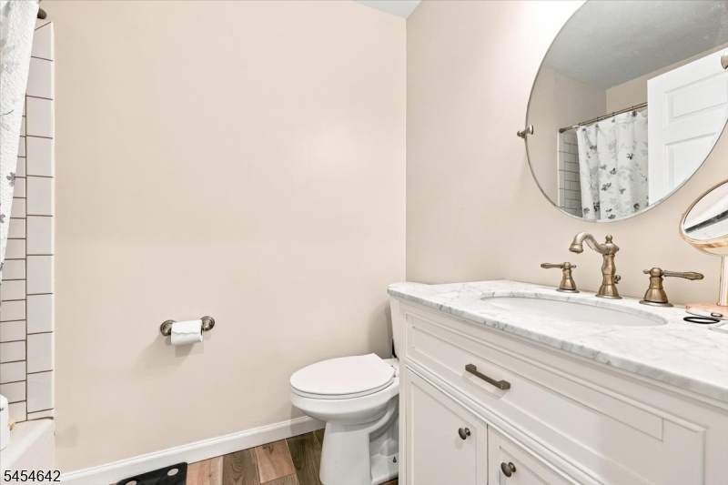 Residential Lease in Glen Ridge Boro Twp. 4