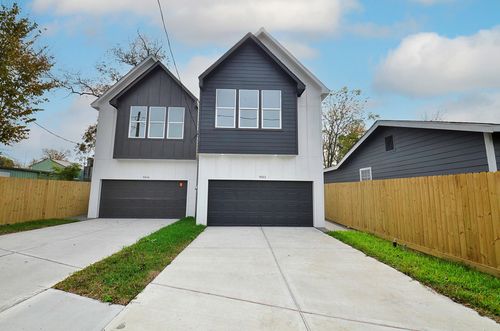 9312 Waller St, Houston, TX, 77012-2754 | Card Image