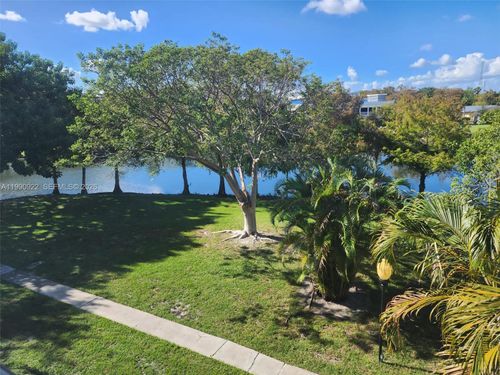 apt-h303-8370 Sands Point Blvd, Tamarac, FL, 33321-3871 | Card Image