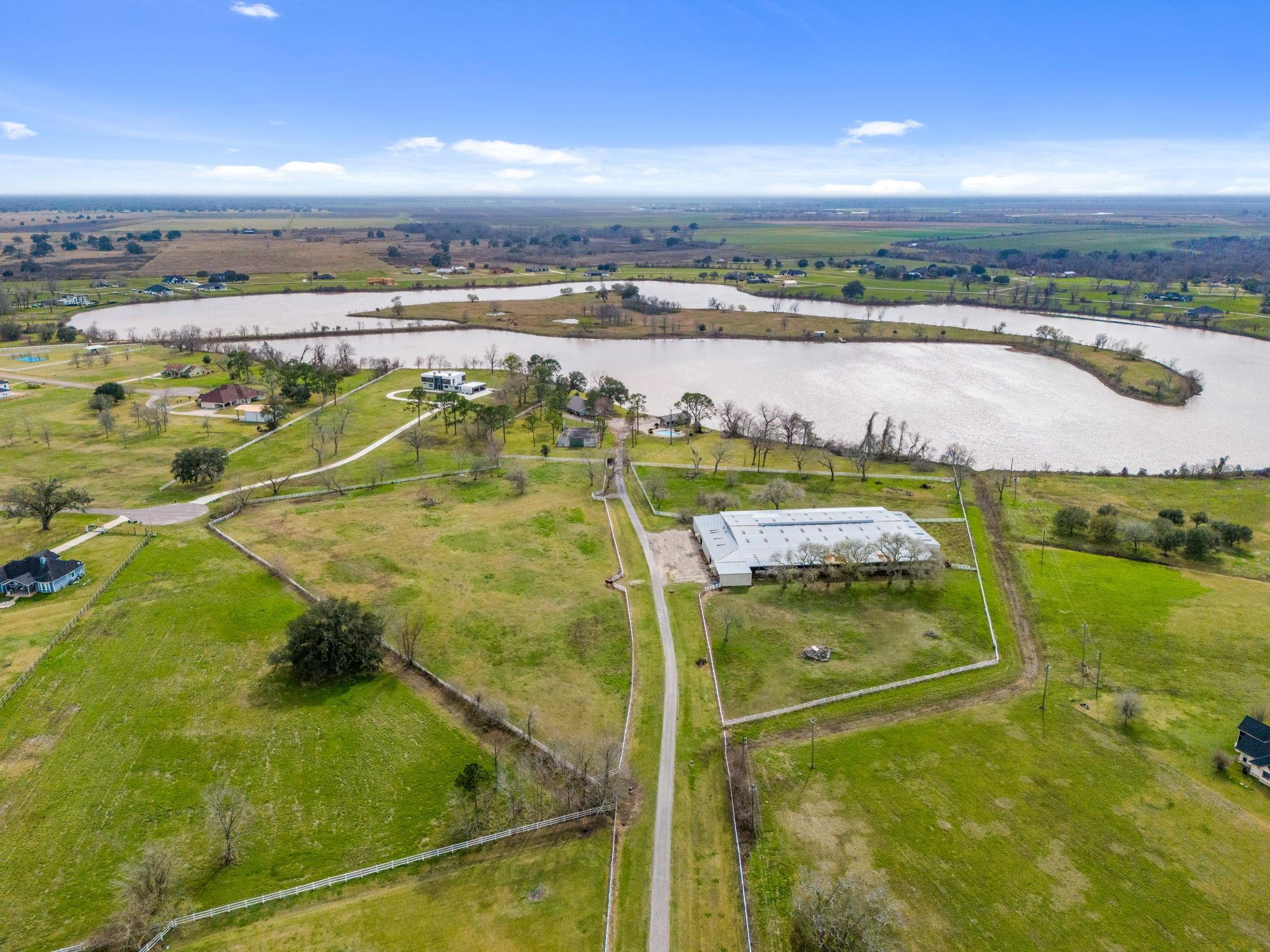 Farm in Rosharon 3