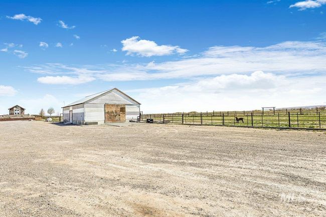 2040 E 2200 N, House other with 9 bedrooms, 6 bathrooms and 2 parking in Twin Falls ID | Image 46