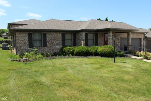 90 Ridgeland Rd, Greencastle, IN, 46135-7680 | Card Image