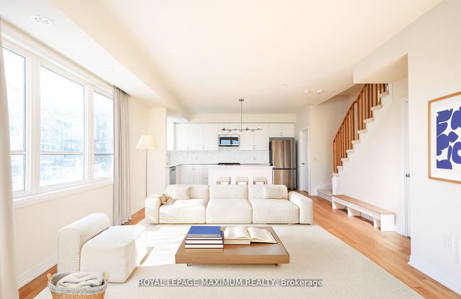 1 - 11 Baynes Way, Condo with 4 bedrooms, 3 bathrooms and null parking in Bradford West Gwillimbury ON | Image 7