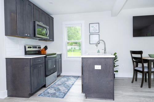 apt-6-32 Route 343, Millbrook, NY, 12545-6172 | Card Image