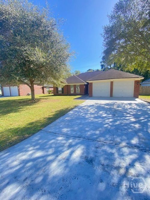 111 Laurens Ln, savannah, GA, 31419-8811 | Card Image