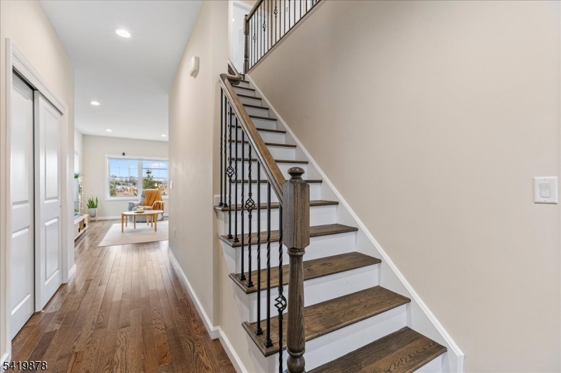 Residential in Manville Boro 5